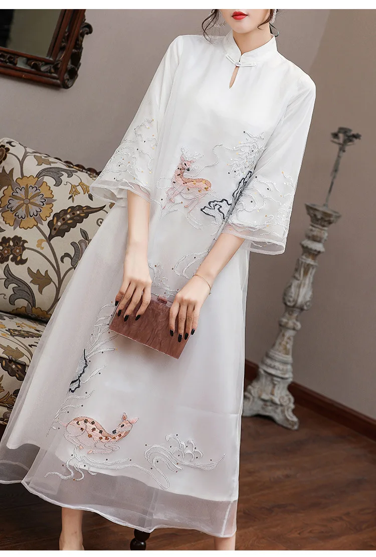 Free shipping Summer original Chinese style retro Embroidered big size Improved Cheongsam loosen A-version dress for women 
Free shipping Summer original Chinese style retro Embroidered big size Improved Cheongsam loosen A-version dress for women
