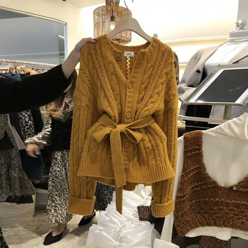 Striped Knitted Cardigan Sweater for Woman Autumn Winter Harajuku Kpop Korean Style Female Clothing Streetwear Lounge Wear
Striped Knitted Cardigan Sweater for Woman Autumn Winter Harajuku Kpop Korean Style Female Clothing Streetwear Lounge Wear