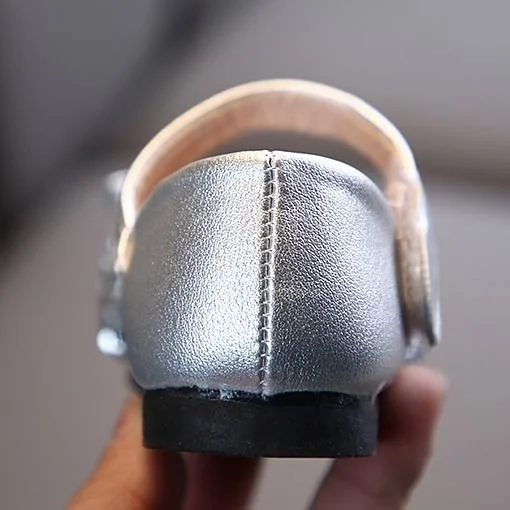 Girls' Sequin Performance Shoes Spring 2020 New Korean Children's Bow Princess Shoes Girls' Single Shoes Versatile Shoes
Girls' Sequin Performance Shoes Spring 2020 New Korean Children's Bow Princess Shoes Girls' Single Shoes Versatile Shoes