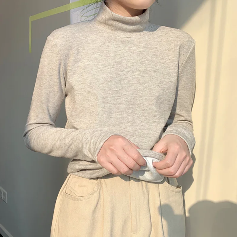 Built in Long Sleeved T-shirt Women's 2021 New Half High Neck Plush Thickened Bottoming Shirt
Built in Long Sleeved T-shirt Women's 2021 New Half High Neck Plush Thickened Bottoming Shirt