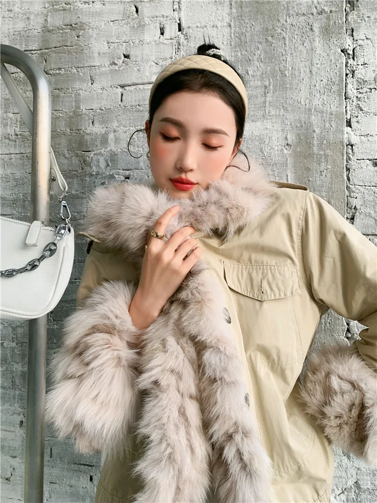Bornladies Winter Warm Fox Fur Parka Jacket Women Khaki Fur Collar Fuzzy Oversized Jacket Korean Coat 2021 Fashion Overcoat
Bornladies Winter Warm Fox Fur Parka Jacket Women Khaki Fur Collar Fuzzy Oversized Jacket Korean Coat 2021 Fashion Overcoat
