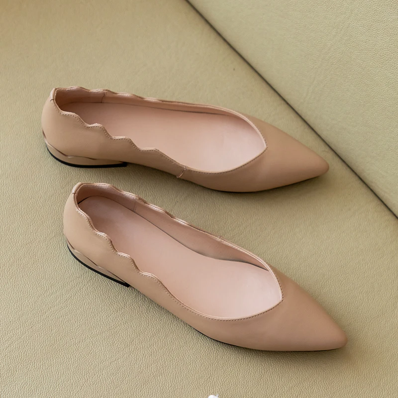 Women's genuine leather slip-on flats pointed toe female casual shoes wave high quality fashion shoes soft single shoes women
Women's genuine leather slip-on flats pointed toe female casual shoes wave high quality fashion shoes soft single shoes women