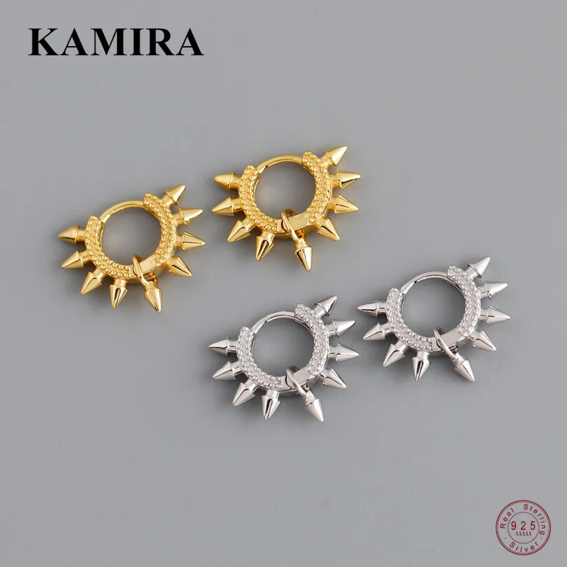 Серьги-кольца женские из серебра 925 пробы, с заклепками 
Серьги-кольца женские из серебра 925 пробы, с заклепками