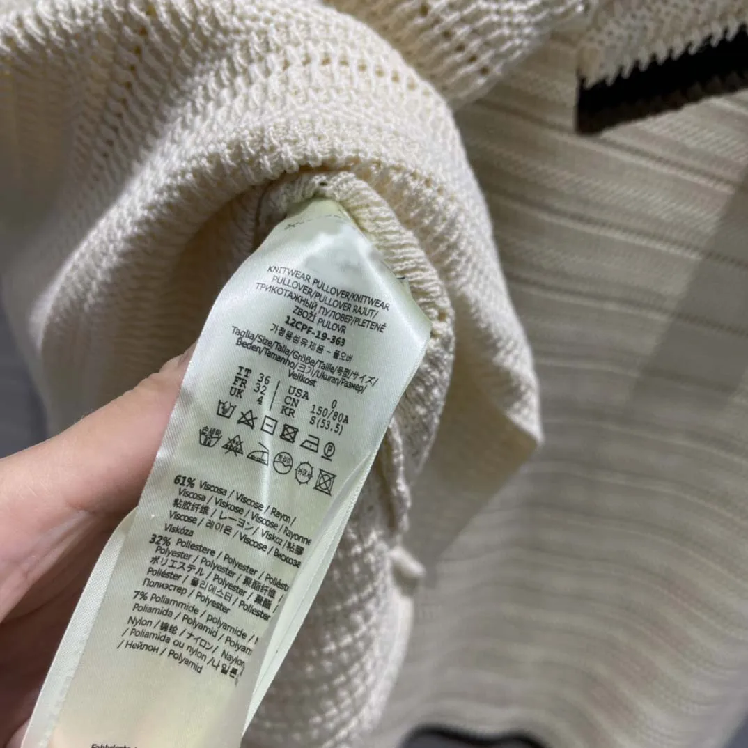 Luxury Brand Knit Skirts Sets for Women 2021 Summer New Striped Lapel Short Sleeve Tops and High Waisted Big Hem Skirt Suit Sets
Luxury Brand Knit Skirts Sets for Women 2021 Summer New Striped Lapel Short Sleeve Tops and High Waisted Big Hem Skirt Suit Sets