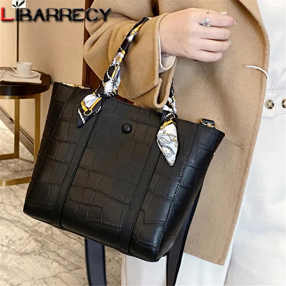 New Fashion Design Ladies Handbag Casual Stone Grain Designer Women's Shoulder Bag High Quality PU Leather Women Messenger Bags
New Fashion Design Ladies Handbag Casual Stone Grain Designer Women's Shoulder Bag High Quality PU Leather Women Messenger Bags
