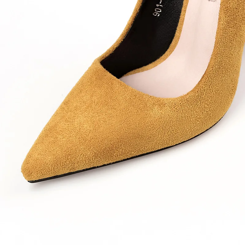 10.5CM fashion pointed thick with high heels sexy nightclub women's shoes simple professional OL women's shoes
10.5CM fashion pointed thick with high heels sexy nightclub women's shoes simple professional OL women's shoes