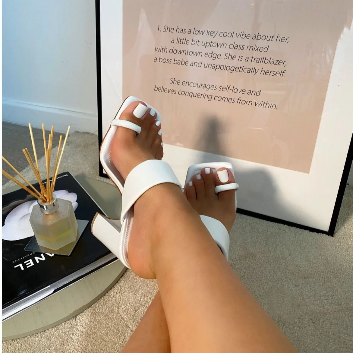 Shoes Fretwork Heels Square heel Rubber Flip Flops Heeled Mules Slippers Soft Slides Block Hawaiian High Comfort Basic PU Rome C
Shoes Fretwork Heels Square heel Rubber Flip Flops Heeled Mules Slippers Soft Slides Block Hawaiian High Comfort Basic PU Rome C