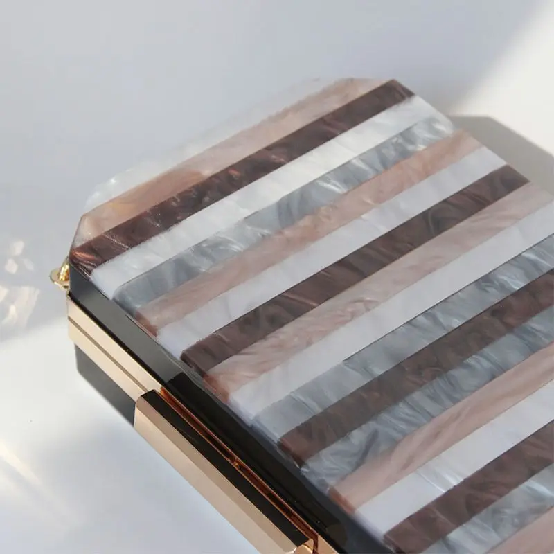 Women Patchwork Striped AcrylicClutch Handbag Evening Bag Party Bridal Prom
Women Patchwork Striped AcrylicClutch Handbag Evening Bag Party Bridal Prom