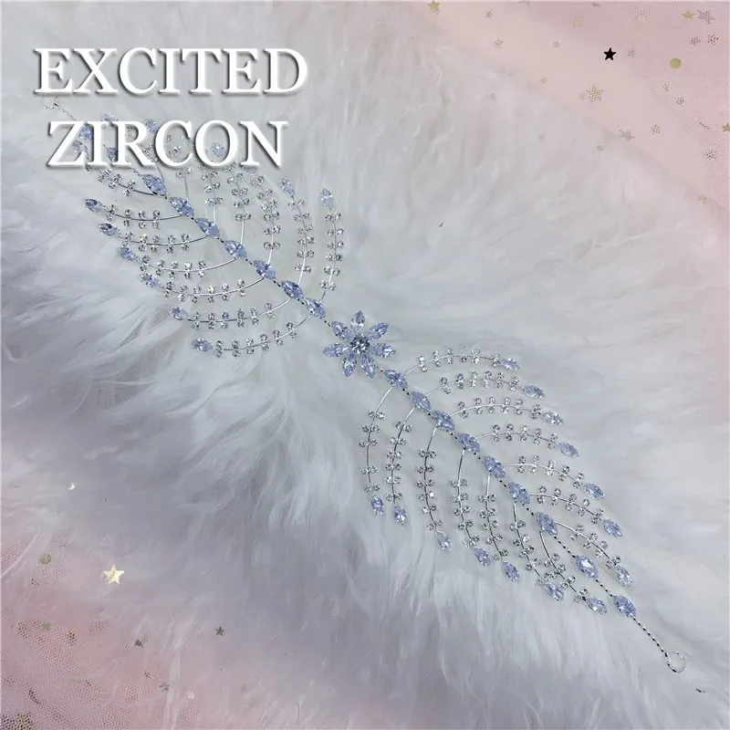 Ladies Charm Exquisite Headdress Headdress Flower Bride Wedding Fashion Luxurious Zircon Rhinestone Jewelry Hair Accessories
Ladies Charm Exquisite Headdress Headdress Flower Bride Wedding Fashion Luxurious Zircon Rhinestone Jewelry Hair Accessories