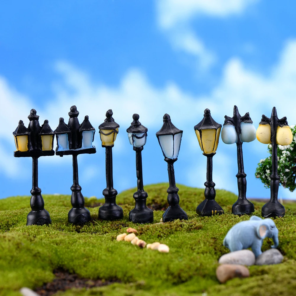 Mini Street Light Lamp Figurine Imitation Garden Home Decoration Miniature Decor Micro Landscape Resin Craft Home Decor 
Mini Street Light Lamp Figurine Imitation Garden Home Decoration Miniature Decor Micro Landscape Resin Craft Home Decor