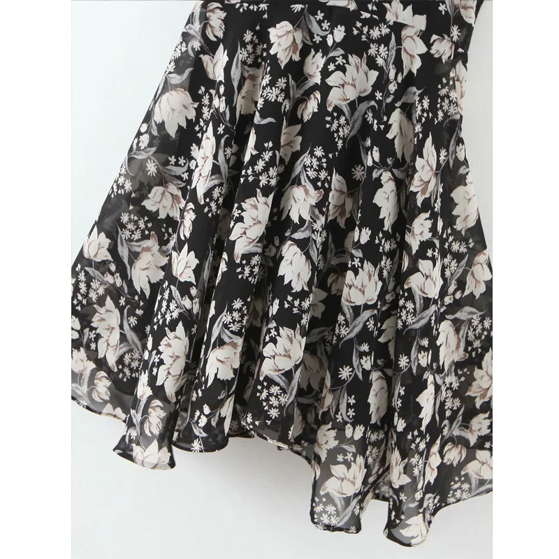 Spring New Korean Fashion Wild Sweet Strapless Floral Chiffon Women's Dress Sleeveless Sweet Chic Chic Female Dress
Spring New Korean Fashion Wild Sweet Strapless Floral Chiffon Women's Dress Sleeveless Sweet Chic Chic Female Dress