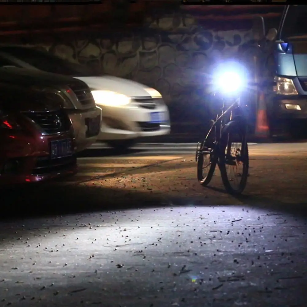 Bike Light High Brightness USB Rechargeable Headlight Bicycle Accessories flashlight Super Powerful Waterproof Camping Small
Bike Light High Brightness USB Rechargeable Headlight Bicycle Accessories flashlight Super Powerful Waterproof Camping Small