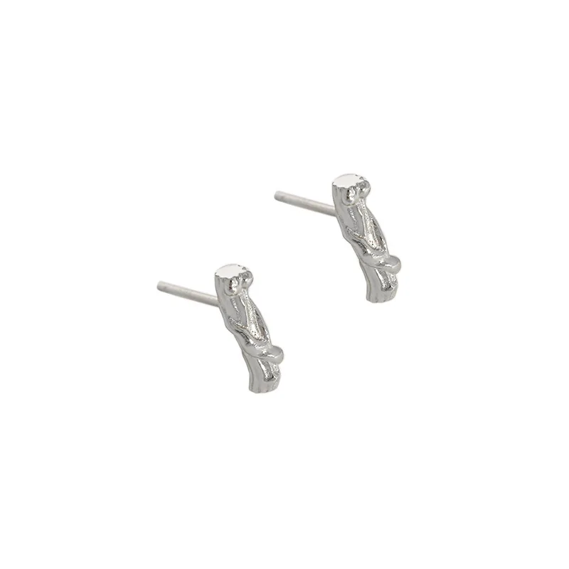 CH-1218 Korean version of ins niche retro simple branch texture texture S925 sterling silver earrings female
CH-1218 Korean version of ins niche retro simple branch texture texture S925 sterling silver earrings female
