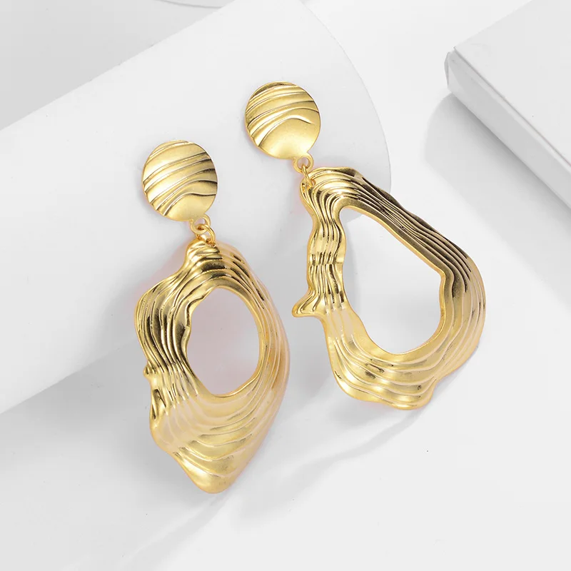 Большие изогнутые серьги неправильной формы для женщин золотого цвета S925 игла уникальные длинные аксессуары в стиле ретро 2020 трендовая биж...
Большие изогнутые серьги неправильной формы для женщин золотого цвета S925 игла уникальные длинные аксессуары в стиле ретро 2020 трендовая биж...