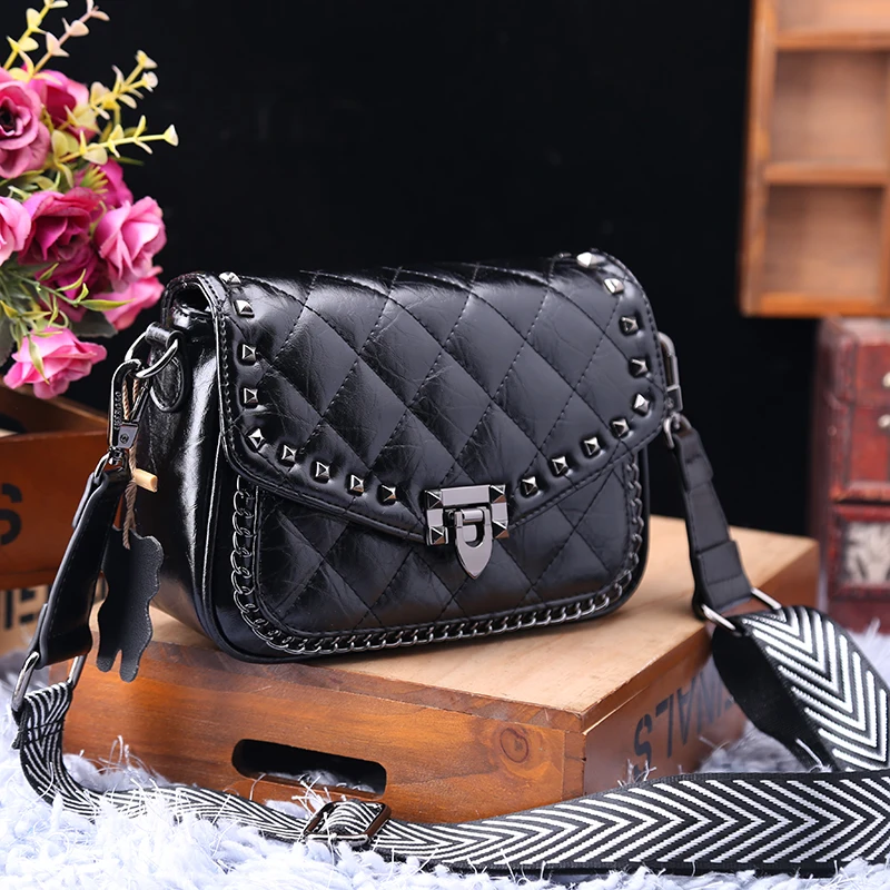 Retro Rivet Flap Bag for Women 2021 New Fashion Shoulder Crossbody Bags Ladies Fashionable Purses Luxury Brand Designer Handbags
Retro Rivet Flap Bag for Women 2021 New Fashion Shoulder Crossbody Bags Ladies Fashionable Purses Luxury Brand Designer Handbags