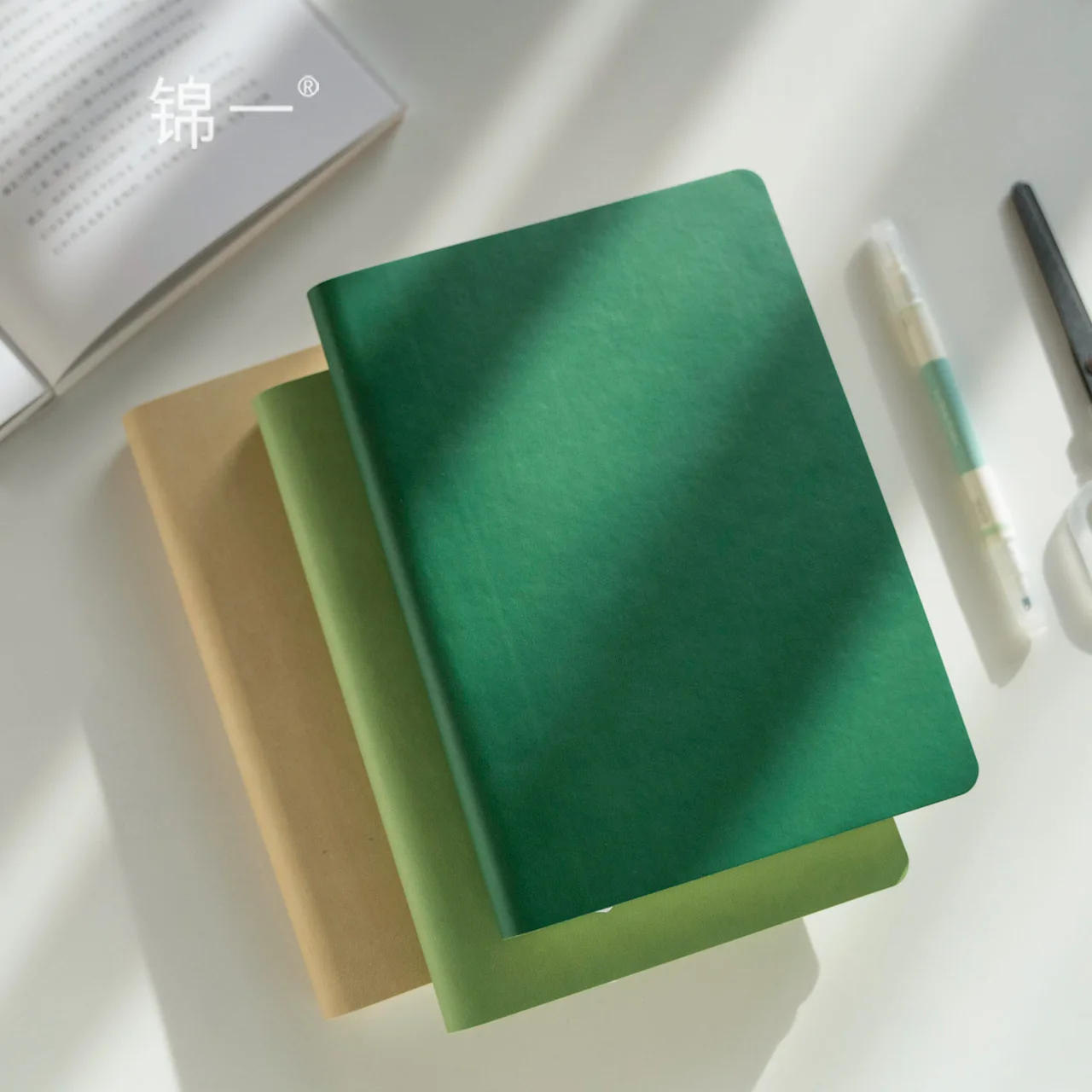 Простой мягкий кожаный чехол A5, плотный дневник, записная книжка, однотонный высококачественный блокнот для заметок, школьные канцелярские...
Простой мягкий кожаный чехол A5, плотный дневник, записная книжка, однотонный высококачественный блокнот для заметок, школьные канцелярские...