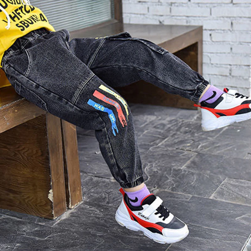 EACHIN Boys Pants Kids Casual Jeans Pants Spring Autumn New Baby Stretch Jeans Children Clothing Classic Fashion All-match Pants 
EACHIN Boys Pants Kids Casual Jeans Pants Spring Autumn New Baby Stretch Jeans Children Clothing Classic Fashion All-match Pants