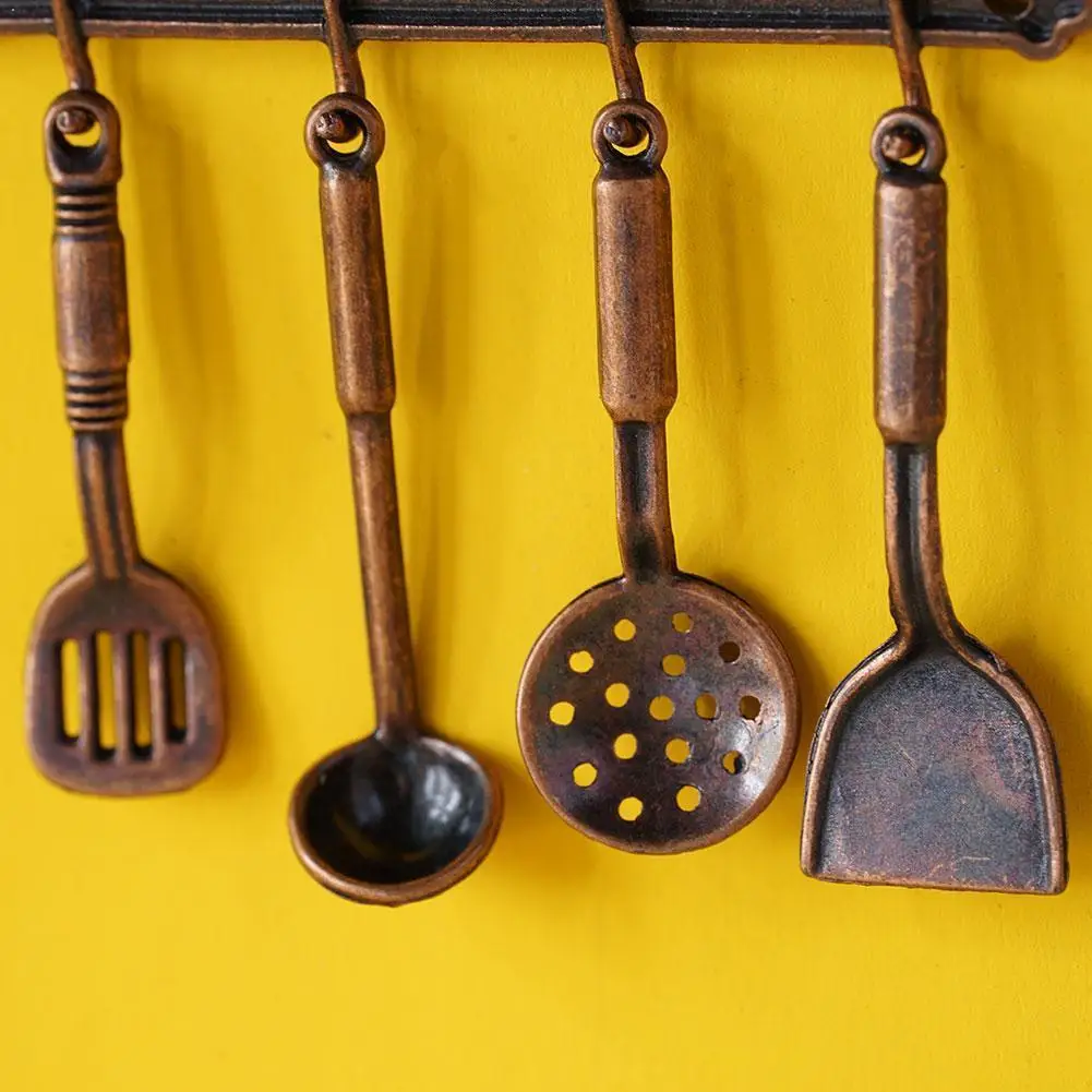 Миниатюрное украшение, кухонная Игрушечная модель, мини-набор для супа, шпатель для кукольного домика, аксессуары, кухонная утварь, лопатка,...
Миниатюрное украшение, кухонная Игрушечная модель, мини-набор для супа, шпатель для кукольного домика, аксессуары, кухонная утварь, лопатка,...