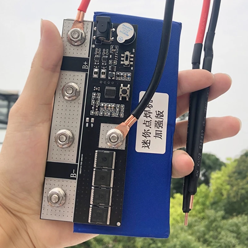 7.4V 400A Battery Spot Welder 18650Battery Nickel Strip Diy Spot Welding Machine
7.4V 400A Battery Spot Welder 18650Battery Nickel Strip Diy Spot Welding Machine