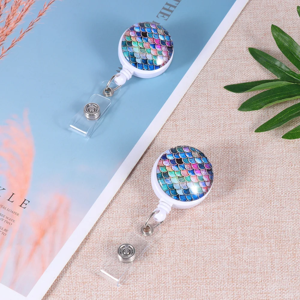 2pcs Fish Scale ABS Retractable Badge Reel Nurse Student Exhibition ID Clips Badge Holder Stationery (Dark Blue Gradient)
2pcs Fish Scale ABS Retractable Badge Reel Nurse Student Exhibition ID Clips Badge Holder Stationery (Dark Blue Gradient)