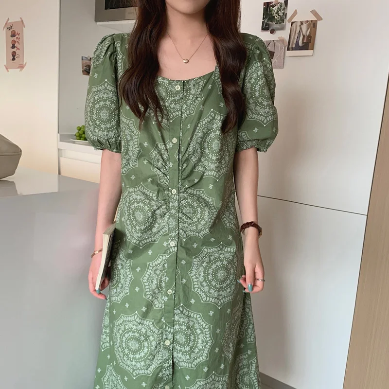 One-Piece Dress Vintage Print Single-Breasted Women Long Dress Korean Fashion Short Sleeve 2021 Summer New Robe Dresses Female
One-Piece Dress Vintage Print Single-Breasted Women Long Dress Korean Fashion Short Sleeve 2021 Summer New Robe Dresses Female
