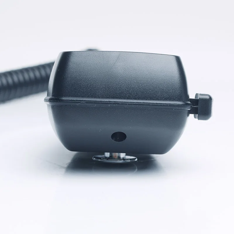 8-Pin Speaker Mic Two Way Radio Hand Microphone For Motorola Walkie Talkie GM300 GM338 CDM750 GM950 Car Mobile Radio HMN3596A
8-Pin Speaker Mic Two Way Radio Hand Microphone For Motorola Walkie Talkie GM300 GM338 CDM750 GM950 Car Mobile Radio HMN3596A