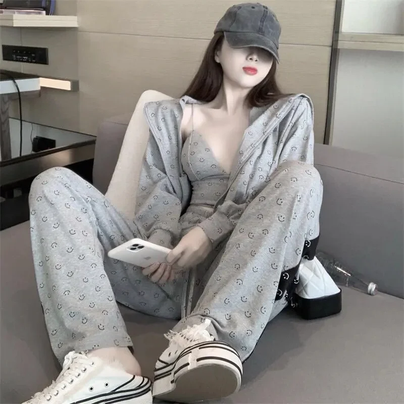 Women's Fall Three-piece Sets Trend Temperament Western Jacket and Wide-leg Pants Sports Tops Harajuku Suits Indie Y2k Casual 
Women's Fall Three-piece Sets Trend Temperament Western Jacket and Wide-leg Pants Sports Tops Harajuku Suits Indie Y2k Casual