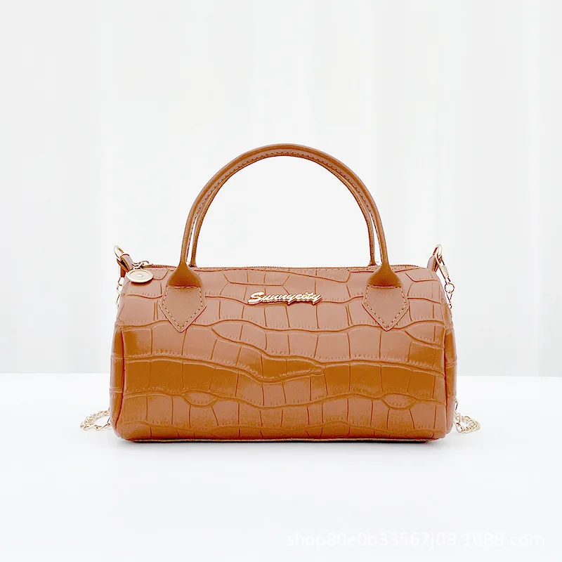 Stone pattern pillow bag new bags2021women handbags Shishang tide bag Korean handbag bag female
Stone pattern pillow bag new bags2021women handbags Shishang tide bag Korean handbag bag female