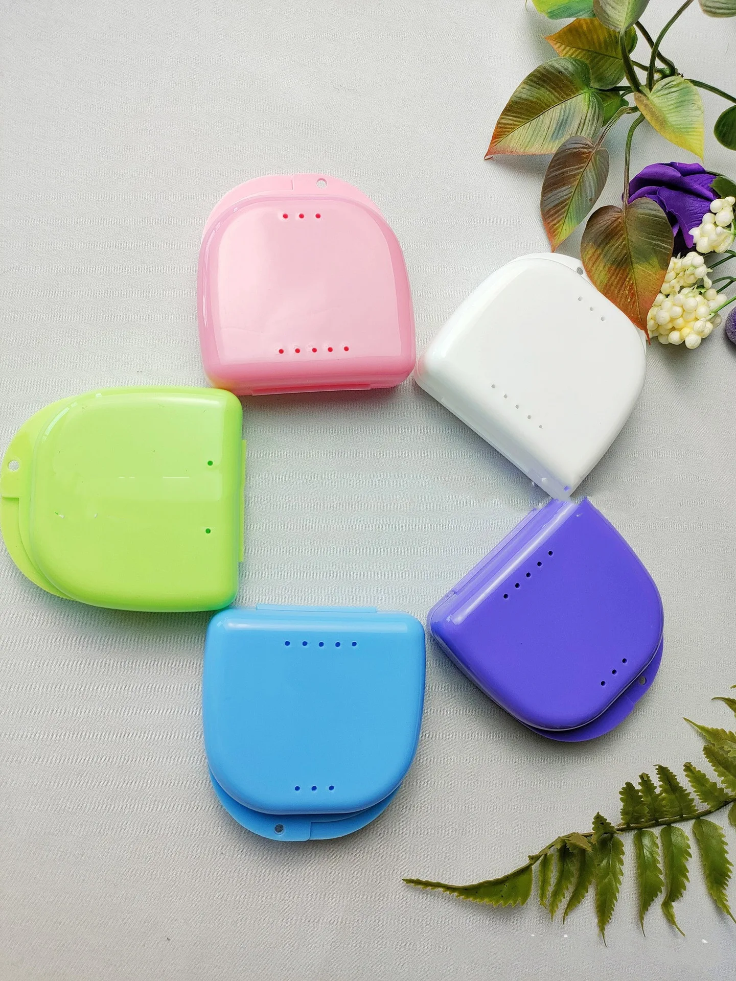 2pcs Tooth Fixer Orthodontic Oral Protection Denture Storage Box Box Plastic Oral Hygiene Storage Box Accessories
2pcs Tooth Fixer Orthodontic Oral Protection Denture Storage Box Box Plastic Oral Hygiene Storage Box Accessories