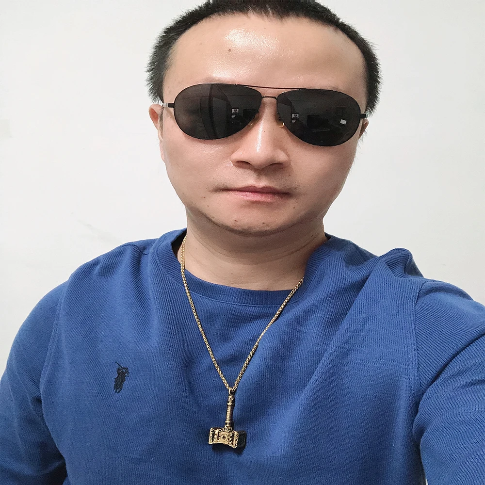 2021 Trend Neck Chain Men Length 600mm Euramerican Style Stainless Steel Man Necklace Golden Thor's Hammer Pendants Jewelry
2021 Trend Neck Chain Men Length 600mm Euramerican Style Stainless Steel Man Necklace Golden Thor's Hammer Pendants Jewelry