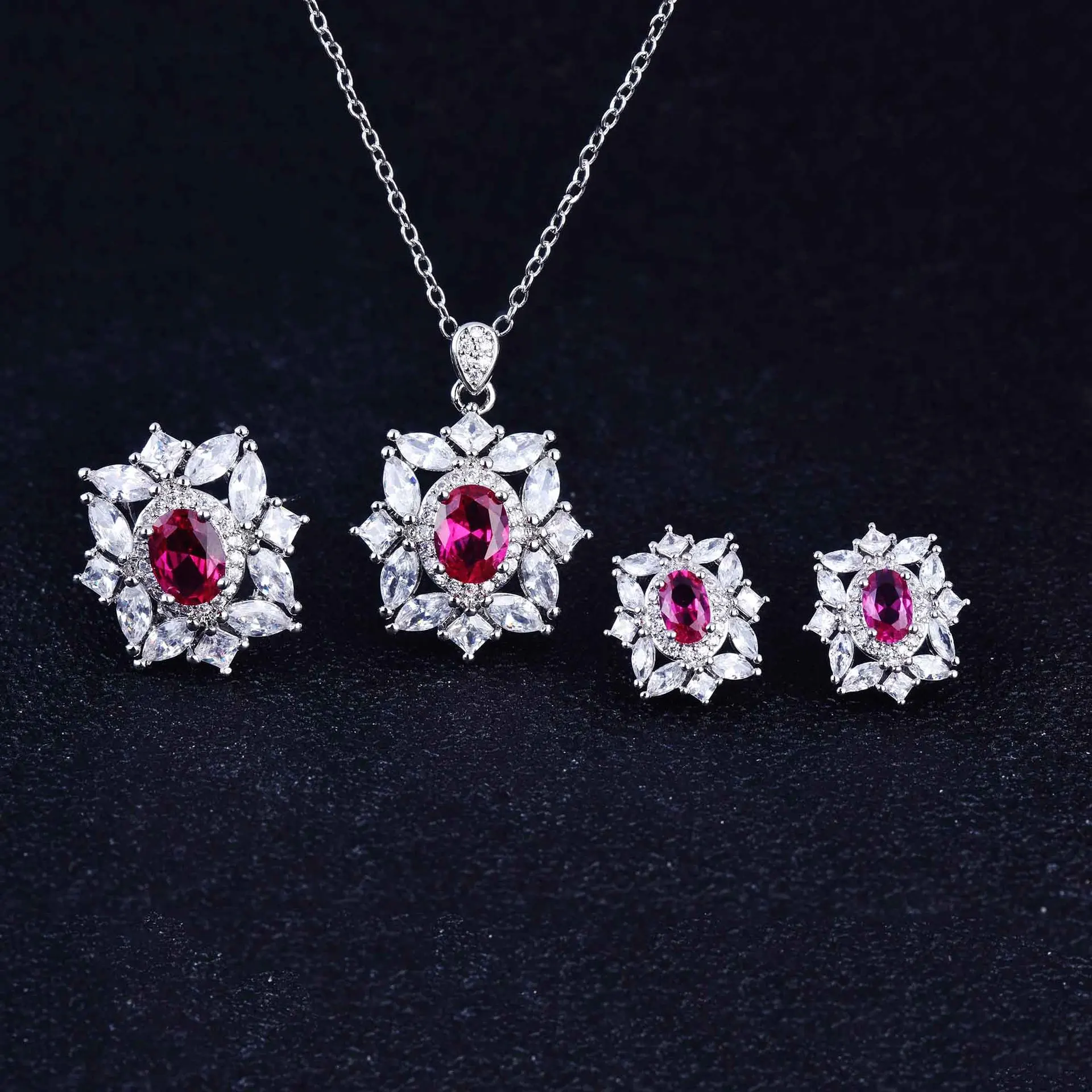 Charming Retro Palace Style Princess Cut Red Zircon Jewelry Set Silver Plated Red Crystal Pendant Women's Ring Zircon Earrings 
Charming Retro Palace Style Princess Cut Red Zircon Jewelry Set Silver Plated Red Crystal Pendant Women's Ring Zircon Earrings