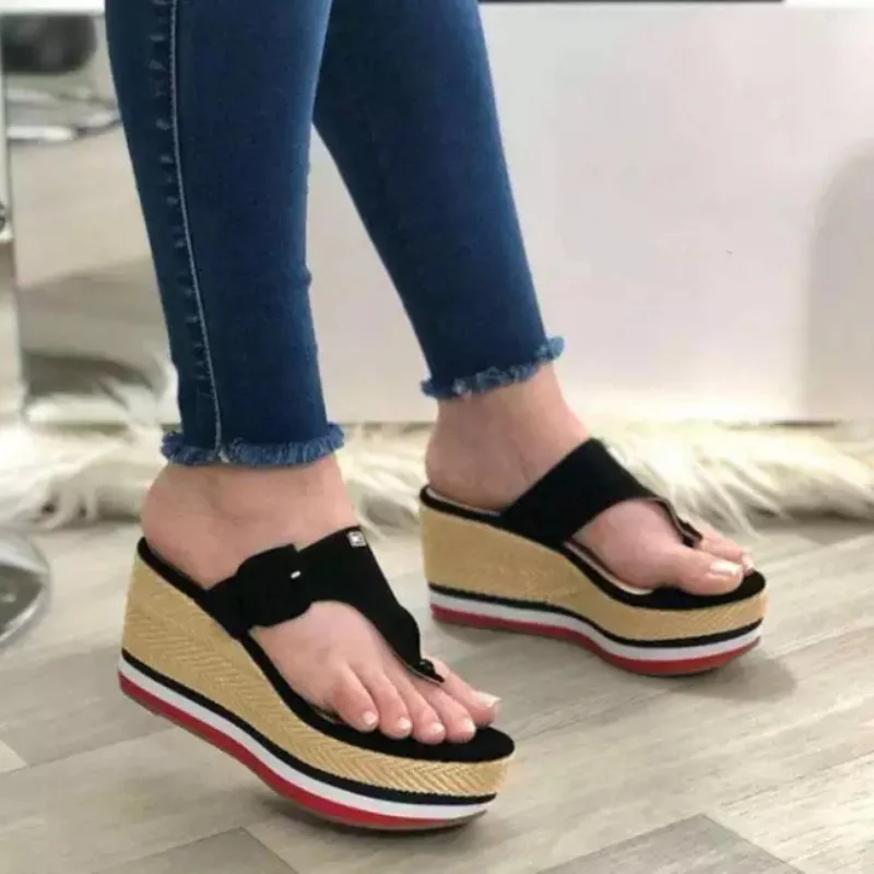 Womens Fashion Soft Slope Heel Slippers Designer Shoes Women Luxury 2021 Brand Logo Woman Shoes High Heels Sexy YX111 
Womens Fashion Soft Slope Heel Slippers Designer Shoes Women Luxury 2021 Brand Logo Woman Shoes High Heels Sexy YX111