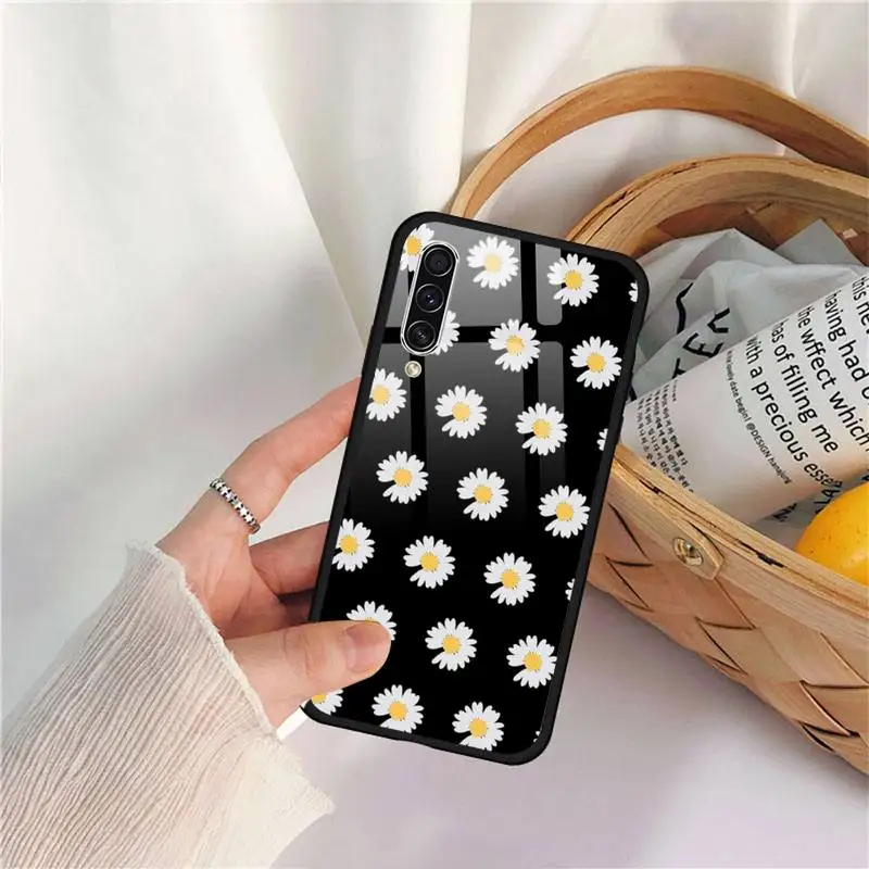Black White Flower Daisy Phone Case Tempered glass For Samsung S20 Ultra S7 edge S8 S9 S10 e plus note8 9 10 pro
Black White Flower Daisy Phone Case Tempered glass For Samsung S20 Ultra S7 edge S8 S9 S10 e plus note8 9 10 pro
