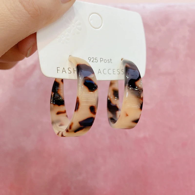 Winter women's European and American exaggerated leopard print earrings 2020 trendy earrings Trend exquisite Jewelry Earrring
Winter women's European and American exaggerated leopard print earrings 2020 trendy earrings Trend exquisite Jewelry Earrring