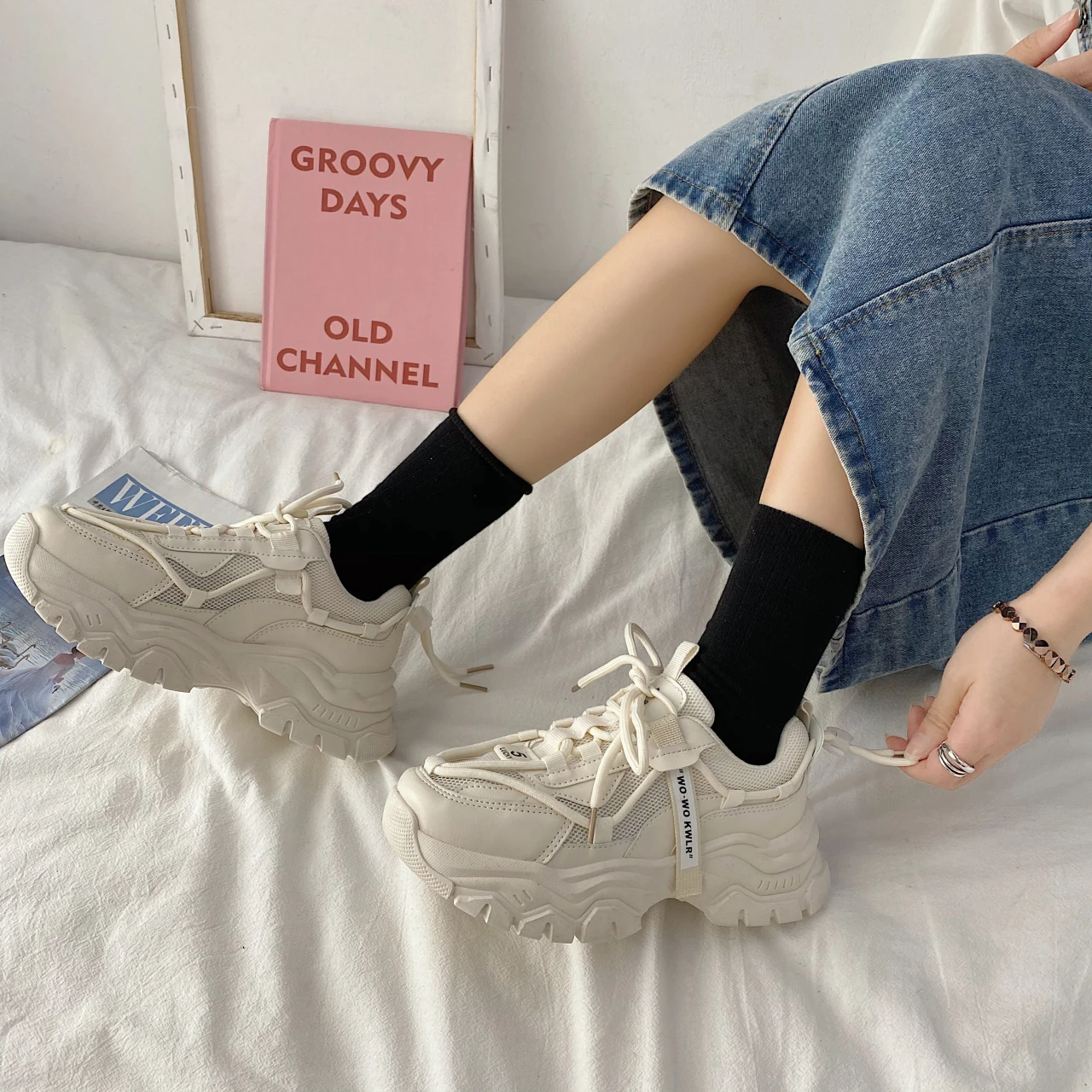 MIYEDA Women Designer Sneakers Mesh Shallow Women's Vulcanized Shoes Ladies Casual Chunky Heel Lace-up Female Sports Run Shoes
MIYEDA Women Designer Sneakers Mesh Shallow Women's Vulcanized Shoes Ladies Casual Chunky Heel Lace-up Female Sports Run Shoes