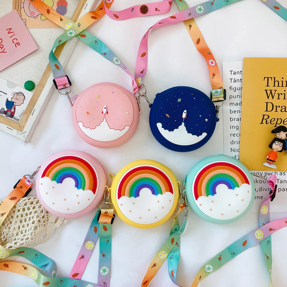 Cute Silicone Donut Children Girl Round Shoulder Messenger Crossbody Bag Holiday Travel Rainbow Printing Mini Purse and Handbags
Cute Silicone Donut Children Girl Round Shoulder Messenger Crossbody Bag Holiday Travel Rainbow Printing Mini Purse and Handbags