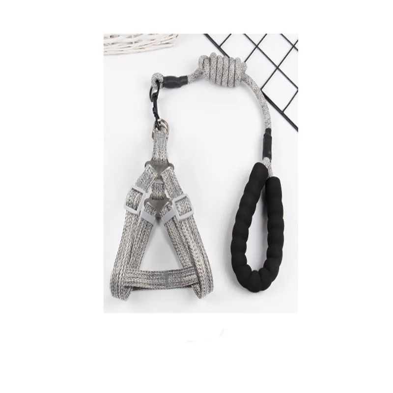 Hot sale Good Quality Dog Chain With Handle To Prevent Strangulation And Break Free Traction Rope Hot Sale Dog Traction Rope
Hot sale Good Quality Dog Chain With Handle To Prevent Strangulation And Break Free Traction Rope Hot Sale Dog Traction Rope