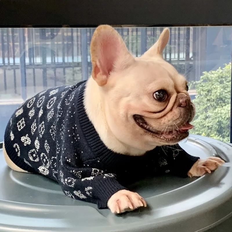 Fashion French brand Pet Dog Dog Clothes black Dog Sweater Knitwear Pet Knitting Shirt Classic Fashion flower Pet Dog Clothes
Fashion French brand Pet Dog Dog Clothes black Dog Sweater Knitwear Pet Knitting Shirt Classic Fashion flower Pet Dog Clothes