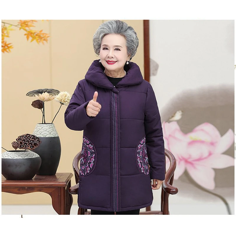 Winter new cotton coat embroidery thickening middle-aged elderly women long-sleeved large size fashion warm cotton coat D193
Winter new cotton coat embroidery thickening middle-aged elderly women long-sleeved large size fashion warm cotton coat D193