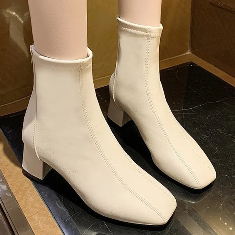 Winter New Square Toe Retro Ankle Boots For Women Zipper Thick High Heels Shoes Women Sexy Ladies Shoes Party Botines Mujer
Winter New Square Toe Retro Ankle Boots For Women Zipper Thick High Heels Shoes Women Sexy Ladies Shoes Party Botines Mujer