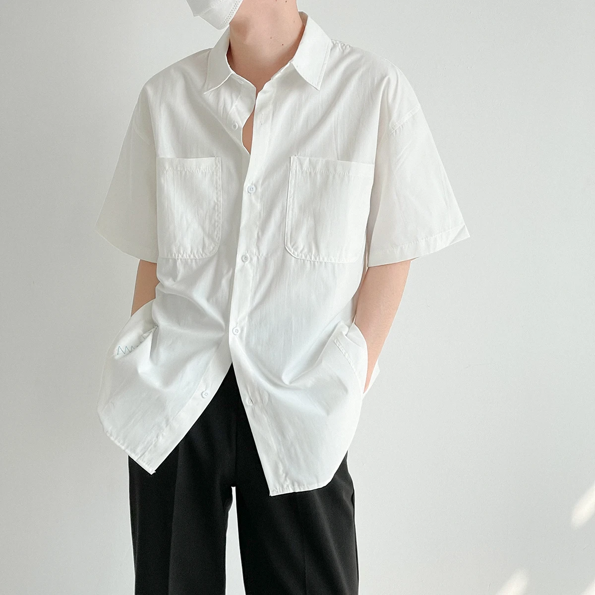 2021 summer casual short-sleeved shirt men's fashion simple ins Korean style trendy top loose wild shirt
2021 summer casual short-sleeved shirt men's fashion simple ins Korean style trendy top loose wild shirt