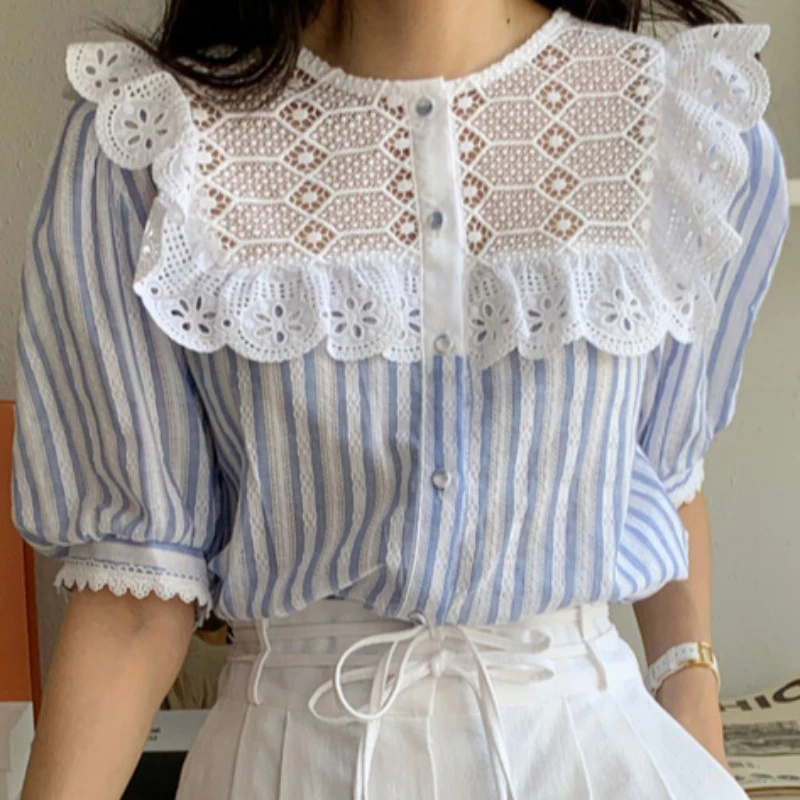 QOERLIN Striped Women New Chic Vintage Shirt Sailor Collar 2021 Short Sleeve Loose Fashion All Match Casual Streetwear Blouses
QOERLIN Striped Women New Chic Vintage Shirt Sailor Collar 2021 Short Sleeve Loose Fashion All Match Casual Streetwear Blouses