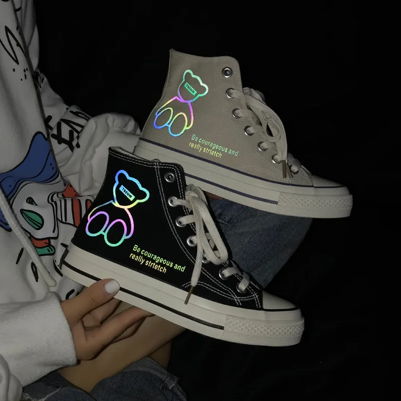 Reflective Luminous Cute Bear High-top Canvas Shoes Female 2021 Summer New Street Shooting Hip-hop Tide Shoes for Women Sneakers
Reflective Luminous Cute Bear High-top Canvas Shoes Female 2021 Summer New Street Shooting Hip-hop Tide Shoes for Women Sneakers