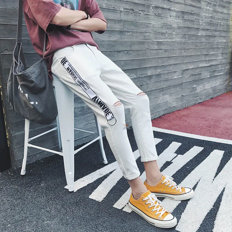 New 2020 Hong Kong style Korean Slim feet Ankle casual pants cut Hole Wild Harajuku style hip hop streetwear ribbon jeans men
New 2020 Hong Kong style Korean Slim feet Ankle casual pants cut Hole Wild Harajuku style hip hop streetwear ribbon jeans men