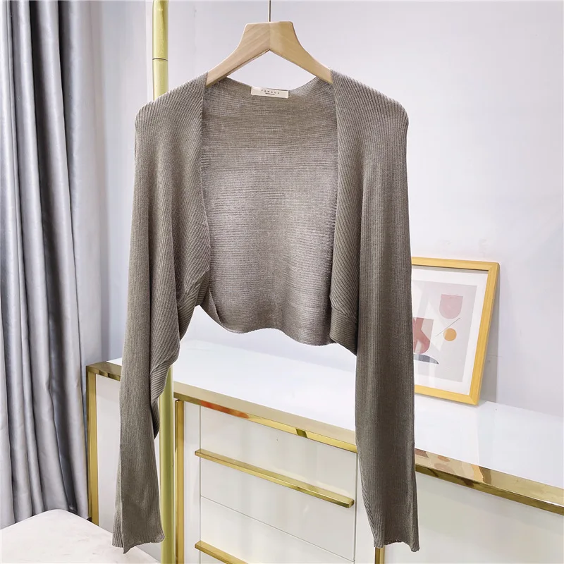 Knit Warm Fake Collar Shawl Detachable Collars Female Blouse Shoulders Knitted Scarf Solid Color Neck Guard Scarves
Knit Warm Fake Collar Shawl Detachable Collars Female Blouse Shoulders Knitted Scarf Solid Color Neck Guard Scarves
