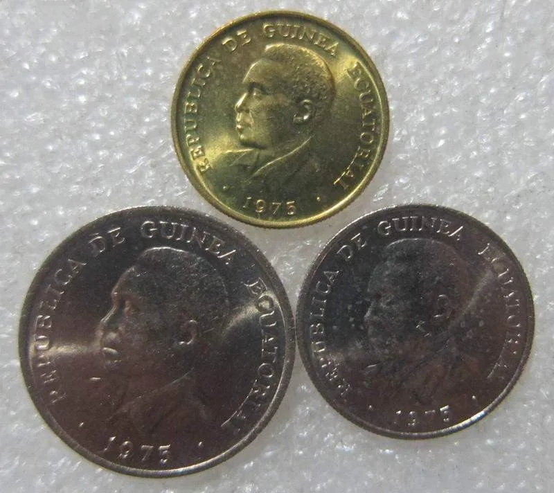 3pcs Equatorial Guinea coin original coin 1975 year Not circulated
3pcs Equatorial Guinea coin original coin 1975 year Not circulated