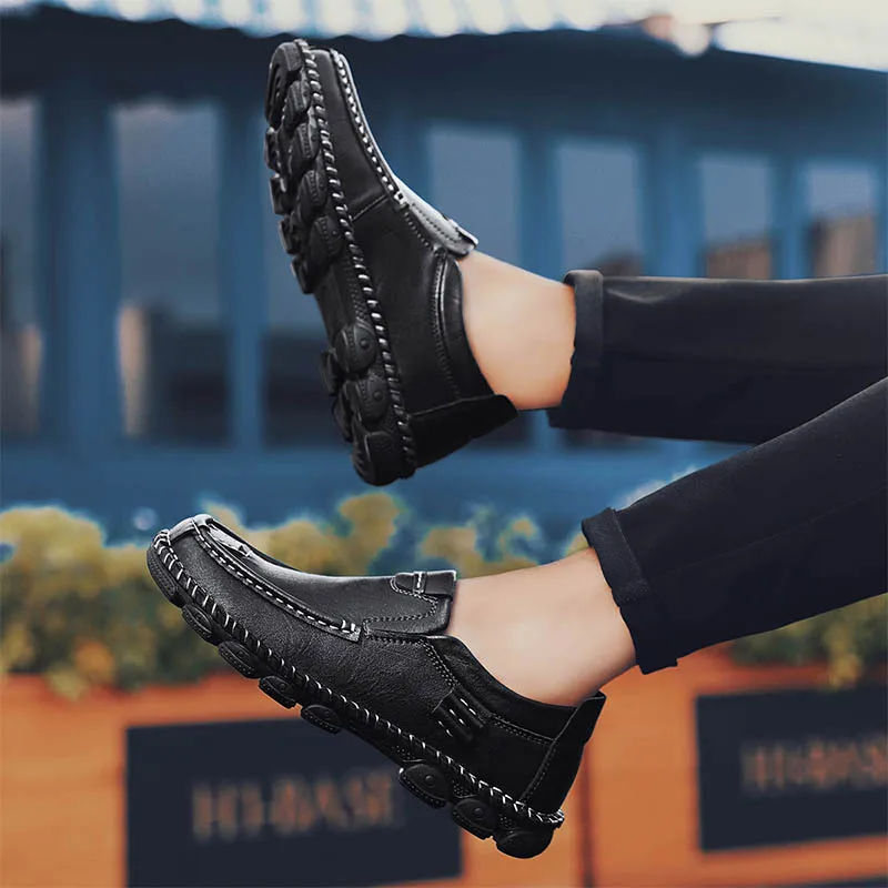 New Men Loafers High Quality Genuine Leather Men's shoes Comfortable Casual Shoes Outdoor Breathable Man Flats Big Size 38-47
New Men Loafers High Quality Genuine Leather Men's shoes Comfortable Casual Shoes Outdoor Breathable Man Flats Big Size 38-47