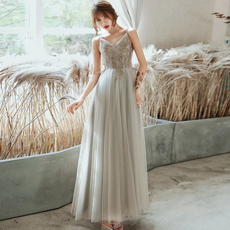 New Spaghetti Strap Evening Dress Elegant Sleeveless V-Neck Floor-Length A-Line Backless Tulle Woman Formal Party Gowns A1638
New Spaghetti Strap Evening Dress Elegant Sleeveless V-Neck Floor-Length A-Line Backless Tulle Woman Formal Party Gowns A1638
