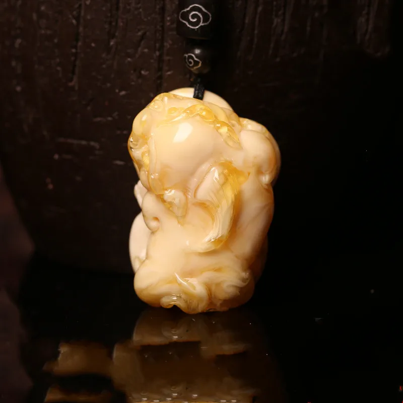 White Nectar, Beeswax, Ephemeral Pendants, Amber Sweater Chain Necklaces, Pendants for Men and Women, Popular Wild Ornaments.
White Nectar, Beeswax, Ephemeral Pendants, Amber Sweater Chain Necklaces, Pendants for Men and Women, Popular Wild Ornaments.