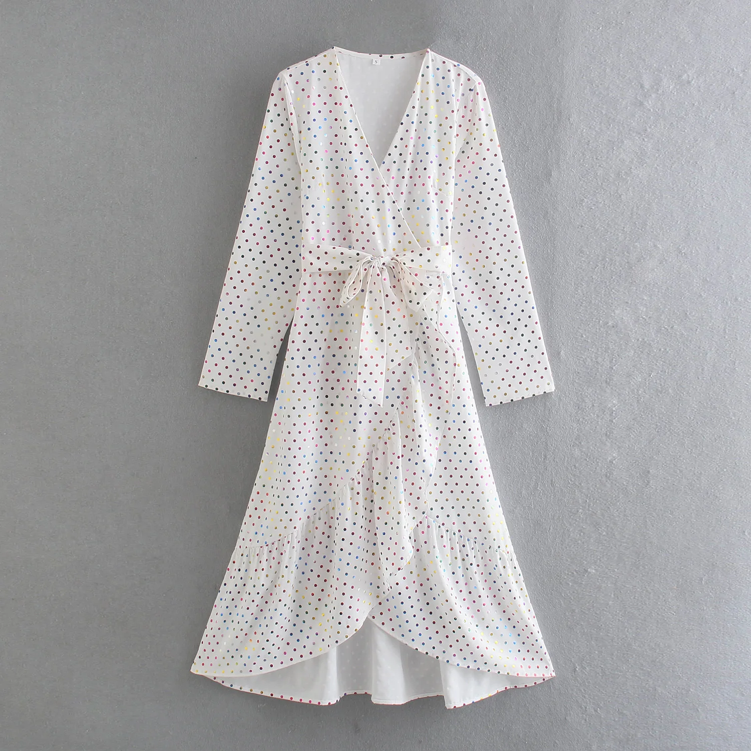 Женское асимметричное платье-Русалка с V-образным вырезом и длинным рукавом
Женское асимметричное платье-Русалка с V-образным вырезом и длинным рукавом